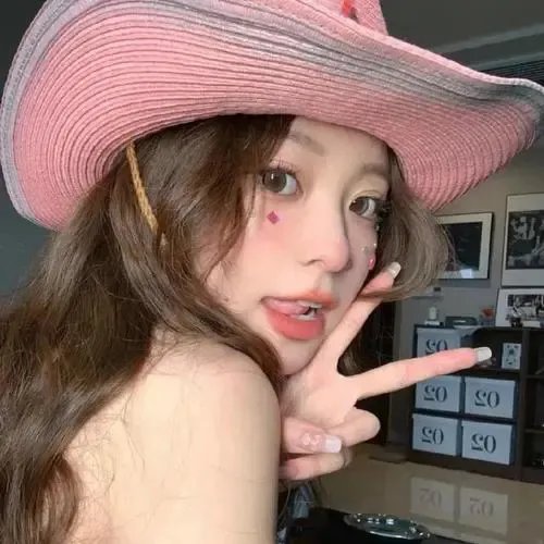踏浪女人